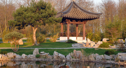 Chinesischer Garten im IGA Park Der Chinesische Garten mit Pavillon im IGA Park