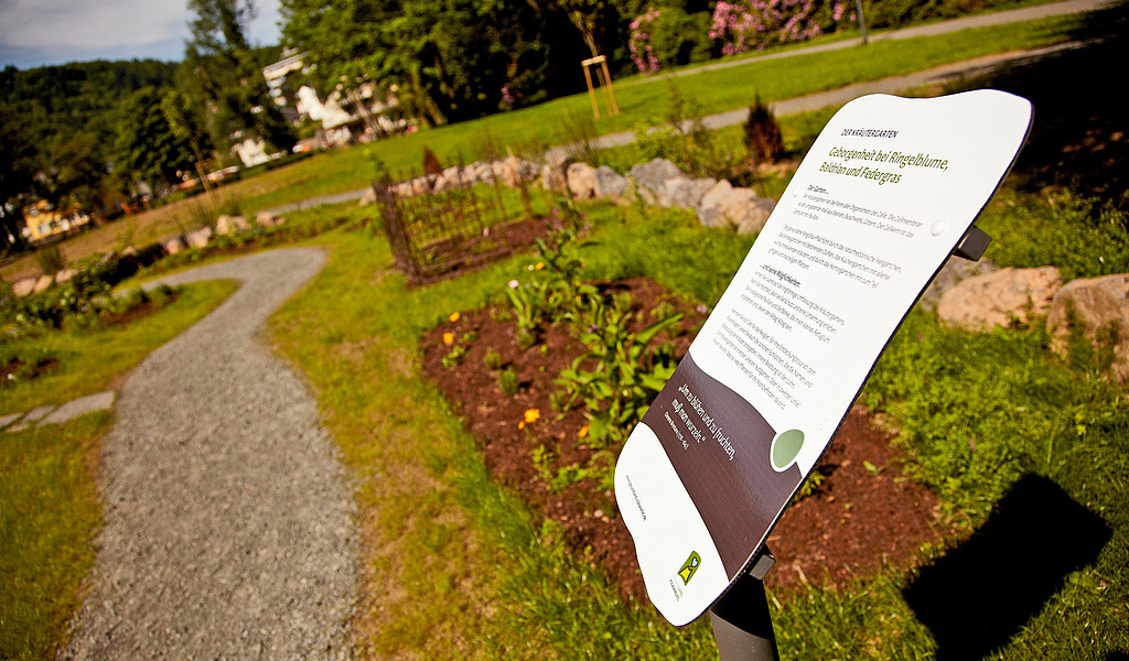 Der Landschaftstherapeutische Park Römerkessel ist in sieben Themengärten unterteilt, auch ein Kräutergarten gehört dazu.© GesundLand Vulkaneifel/M. Rothbrust Der Landschaftstherapeutische Park Römerkessel ist in sieben Themengärten unterteilt, auch ein Kräutergarten gehört dazu.