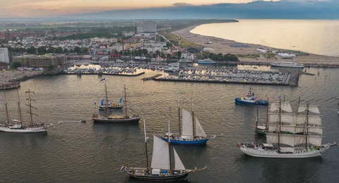 Eines der traditionsreichsten Sommerfeste in Rostock ist die Hanse Sail vom 8. bis 11. August. Eines der traditionsreichsten Sommerfeste in Rostock ist die Hanse Sail vom 8. bis 11. August.