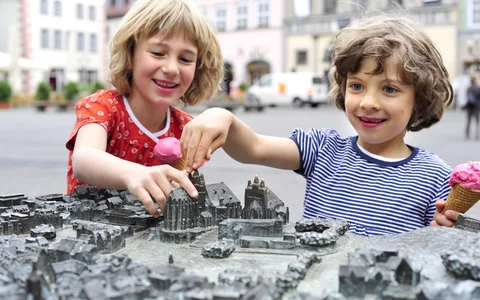 Tastmodell vor dem Erfurter Rathaus