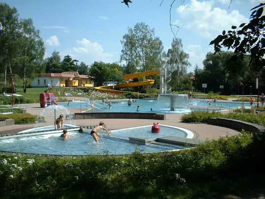 Erlebnisbad Rathewalde in der Sächsischen Schweiz Erlebnisbad Rathewalde in der Sächsischen Schweiz
