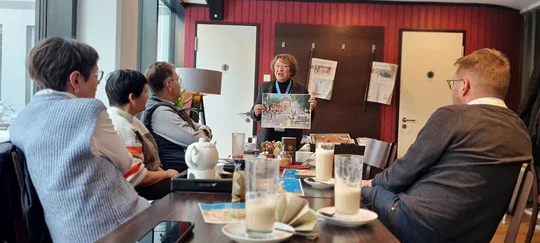Das Erzählcafé ist ein neues barrierefreies Angebot in Rostock. Das Erzählcafé ist ein neues barrierefreies Angebot in Rostock.