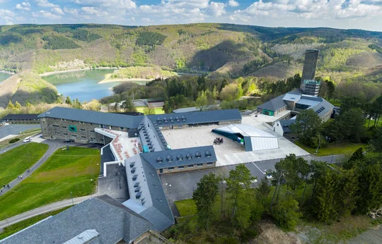 Vogelsang IP, einst Schulungsstätte des Nationalsozialismus, ist heute Ausstellungs- und Bildungszentrum. Vogelsang IP, einst Schulungsstätte des Nationalsozialismus, ist heute Ausstellungs- und Bildungszentrum.