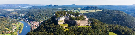 Sächsische Schweiz | Festung Königstein Festung Koenigstein mit Elbe und dem Tafelberg Lilienstein