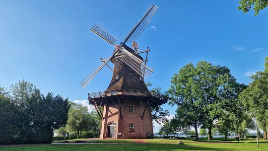 Mühle im Kurpark von Bad Zwischenahn Mühle im Kurpark von Bad Zwischenahn