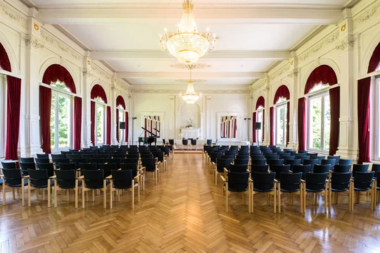 Spiegelsaal im Alten Kurhaus in Bad Zwischenahn