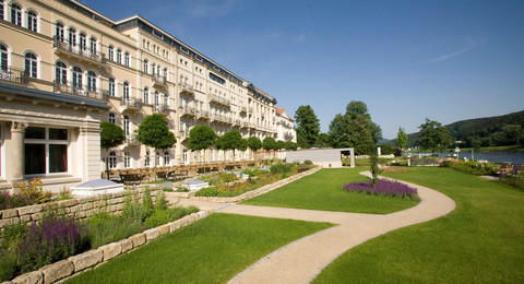 Elbansicht des Hotels Elbresidenz Bad Schandau