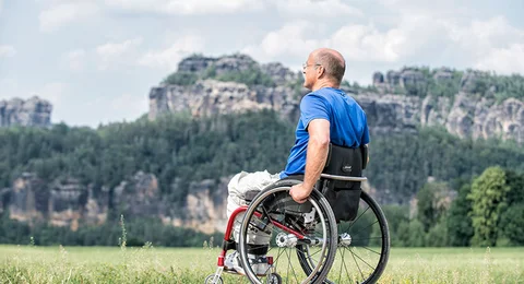 Auch in der Sächsischen Schweiz können Rollstuhlfahrer zu Wanderungen aufbrechen. Auch in der Sächsischen Schweiz können Rollstuhlfahrer zu Wanderungen aufbrechen.